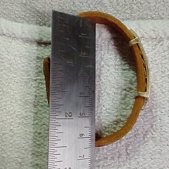 Goldtone brown leather snap bracelet - Picture 2 of 4